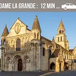 Privatunterkunft Grand 3 En Face Du Chu Et De L'universite De - Acces Rapide Futuroscope En 15 Min *