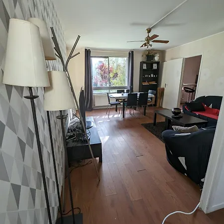 Grand 4 En Face Du Chu Et De L'universite De - Acces Rapide Futuroscope En 15 Min Accommodatie bij particulieren