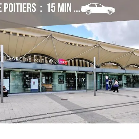 Privatunterkunft Grand 3 En Face Du Chu Et De L'universite De - Acces Rapide Futuroscope En 15 Min