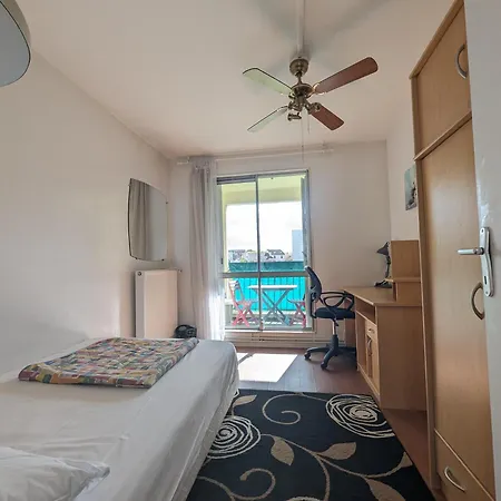 Accommodatie bij particulieren Grand 4 En Face Du Chu Et De L'universite De - Acces Rapide Futuroscope En 15 Min