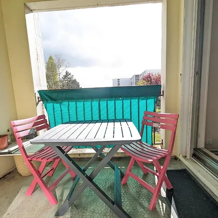 Grand 4 En Face Du Chu Et De L'universite De - Acces Rapide Futuroscope En 15 Min Accommodatie bij particulieren Poitiers