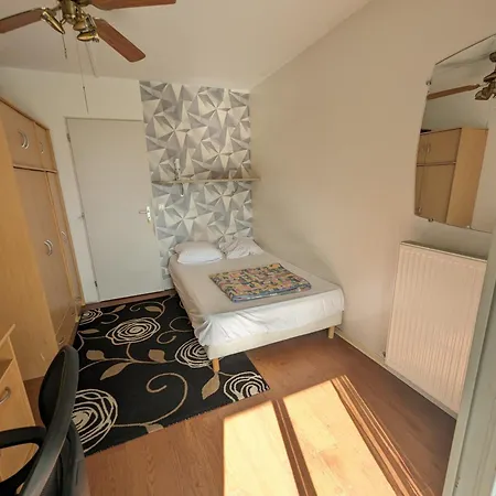 Accommodatie bij particulieren Grand 4 En Face Du Chu Et De L'universite De - Acces Rapide Futuroscope En 15 Min *