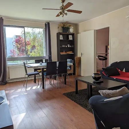 Accommodatie bij particulieren Grand 4 En Face Du Chu Et De L'universite De - Acces Rapide Futuroscope En 15 Min