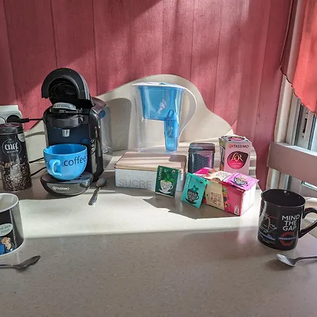 Homestay Grand Appartement 3 Chambres Chez L'Habitant En Face Du Chu Et De L'Universite De Poitiers - Acces Rapide Futuroscope En 15 Min *